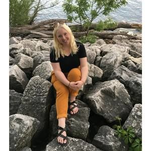 Meet your Posher, Andrea